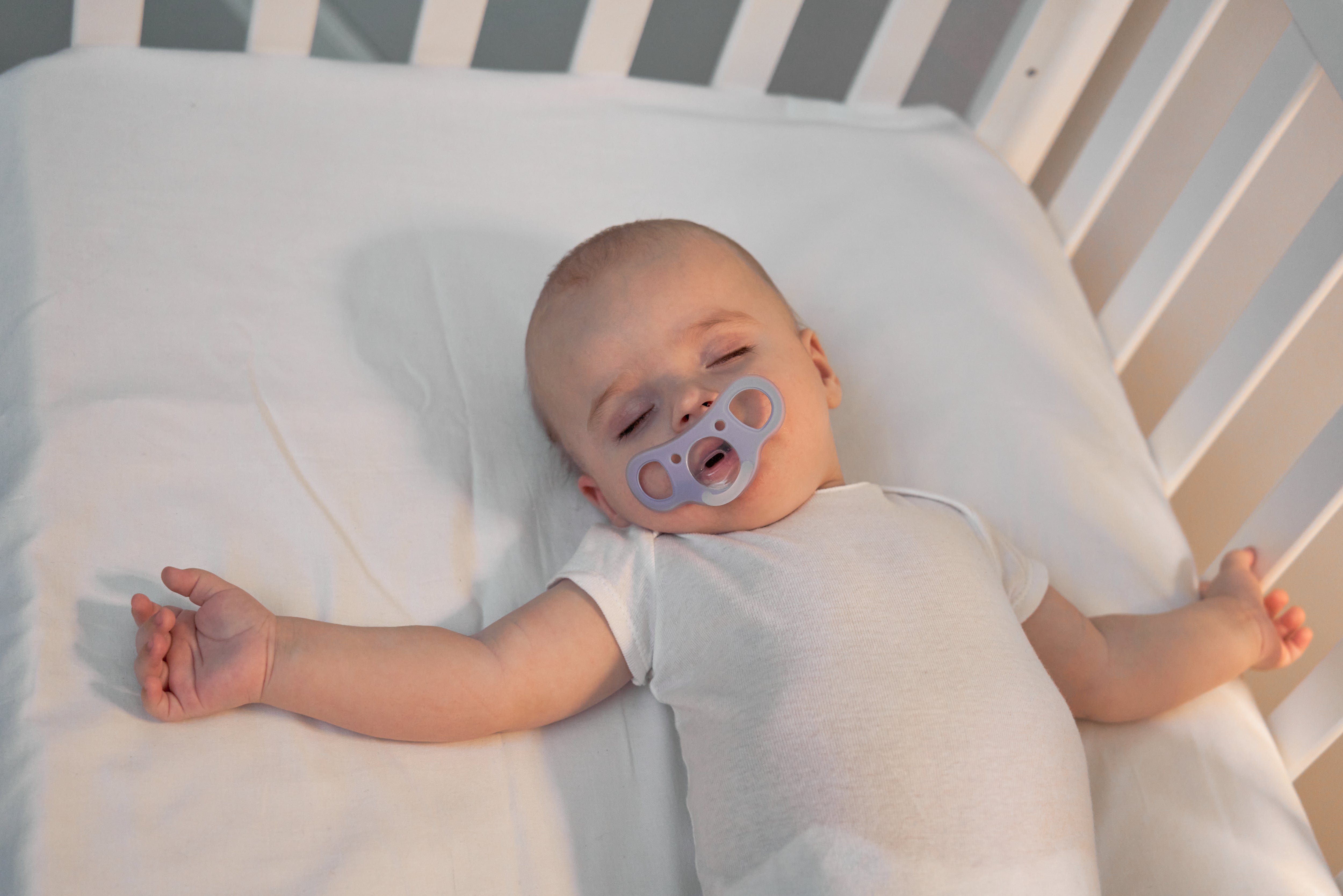 When do Babies Sleep Through the Night – mombella1